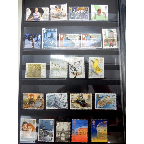 7032 - Collection in Carboard Box containing 6 albums and a small metal box. The metal box contains a small... 