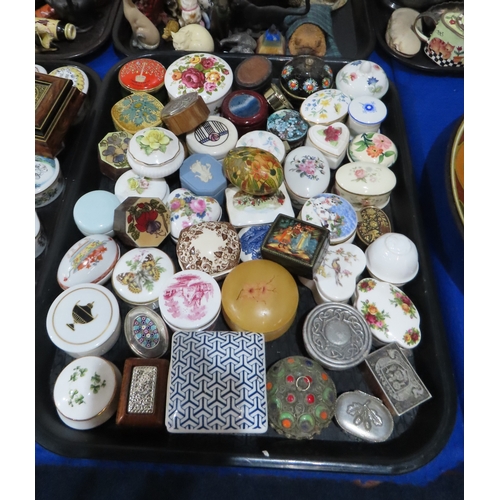 399 - A group of Franklin Porcelain music boxes, Friends of the Forest thimbles, and trinket boxes etc