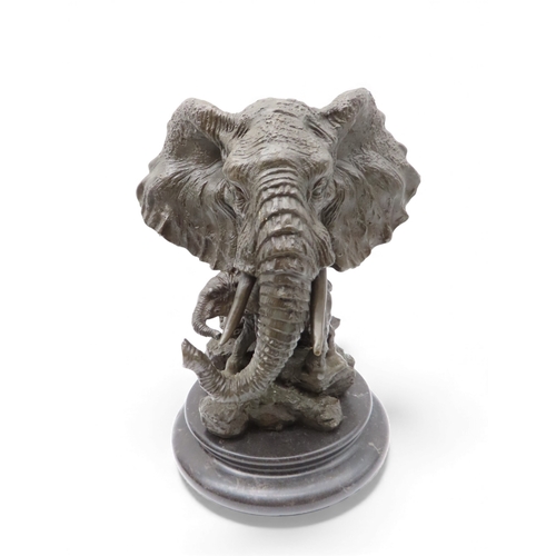 410 - A bronze of a Giraffe, on marble base together with a bronze modelled as an elephant head and calf (... 