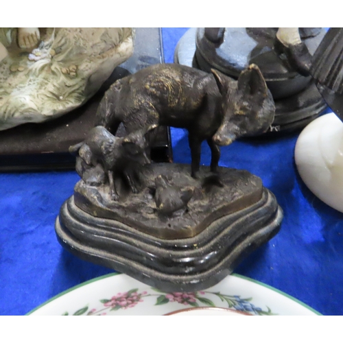 426B - A bronze fox and cubs together with assorted resin and other figures