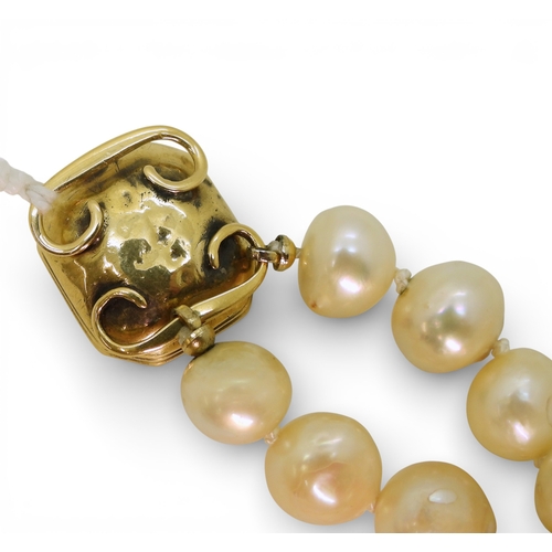 2730 - A MOURNING SLIDE PENDANT&nbsp;IN THE STUART STYLE. The closed back setting is made in bright yellow ... 