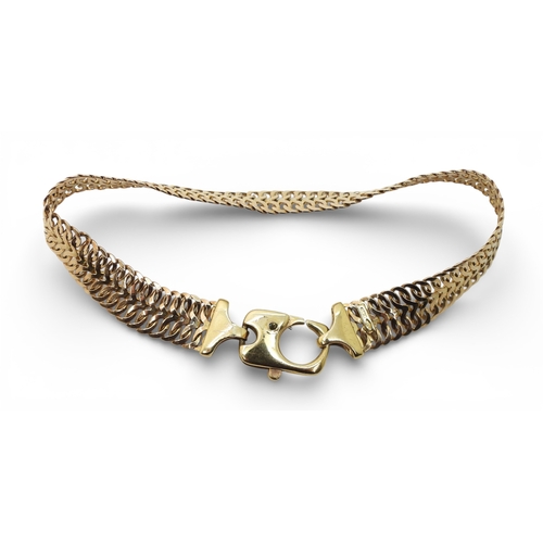 2759 - AN ITALIAN MADE BRACELETmade in 9ct gold with fancy fish bone shaped links. Length 20cm, weight 11gm... 