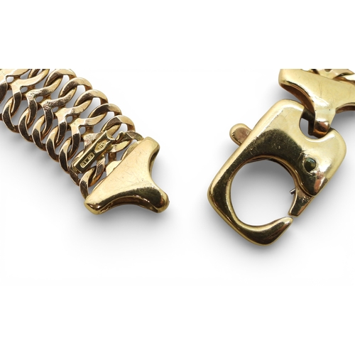 2759 - AN ITALIAN MADE BRACELETmade in 9ct gold with fancy fish bone shaped links. Length 20cm, weight 11gm... 