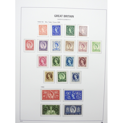 7059 - Great Britain Collection of Unmounted Mint George VI and Pre Decimal Elizabeth II on David sheets in... 