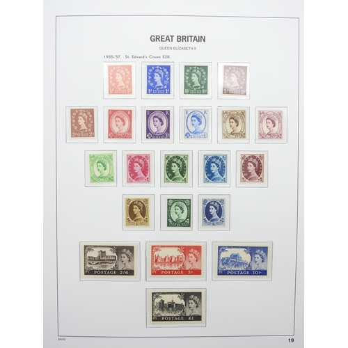 7059 - Great Britain Collection of Unmounted Mint George VI and Pre Decimal Elizabeth II on David sheets in... 