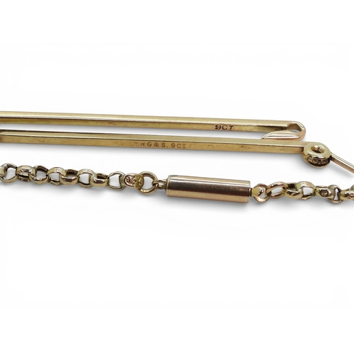 716 - A collection of 9ct gold metal to include three bar brooch, and two chains, double curb chain length... 