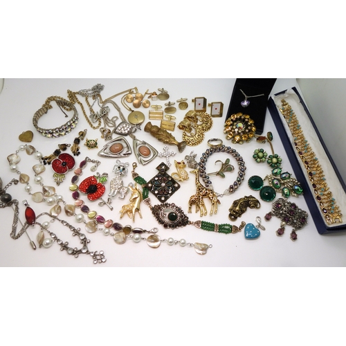 880 - A pearl bracelet with a silver clasp, and a collection of vintage and modern costume jewellery to in... 