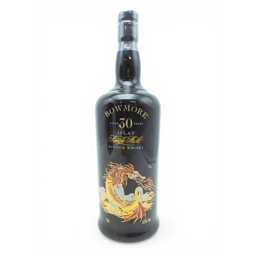 9002 - BOWMORE - 30 Year Old 'The Sea Dragon' Islay Single Malt in ceramic special edition bottle and prese... 