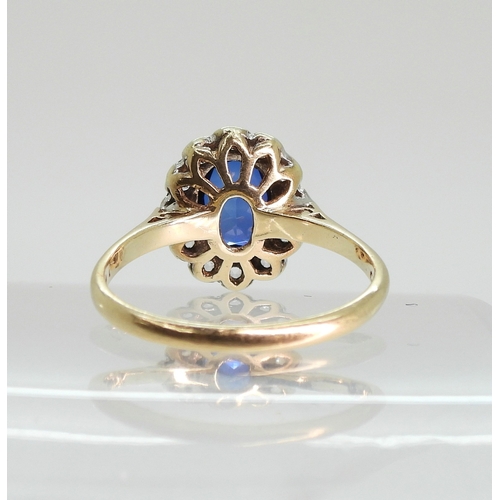 755 - A 9ct gold synthetic sapphire and clear gem cluster, size O1/2, weight 2.7gms, and an (af) yellow an...