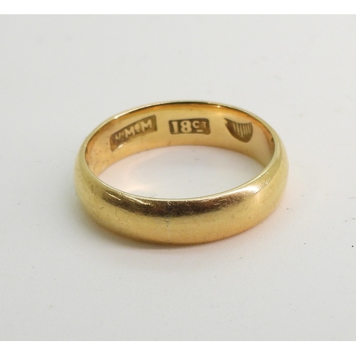 767 - An 18ct gold wedding band, size K1/2, weight 3.8gms