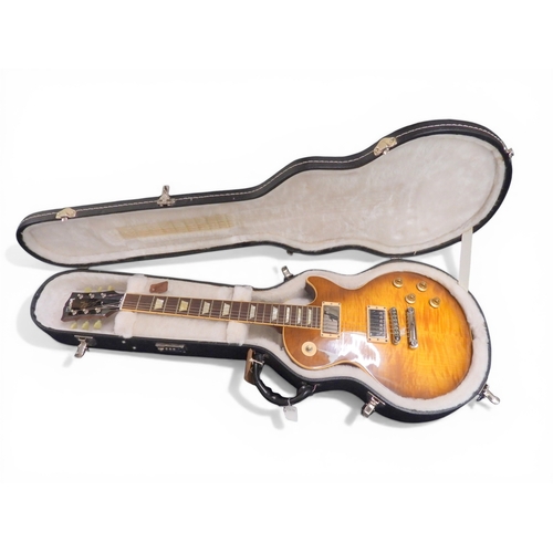 5012 - GIBSON - 2007 Les Paul Standard Honeyburst guitar with separate Cream pickguard. USA Made. Mahogany ... 
