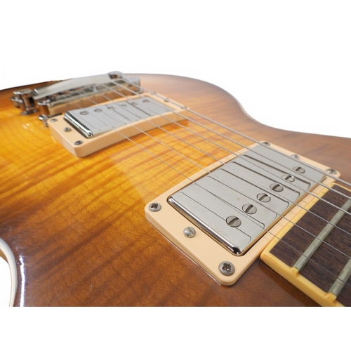 5012 - GIBSON - 2007 Les Paul Standard Honeyburst guitar with separate Cream pickguard. USA Made. Mahogany ... 
