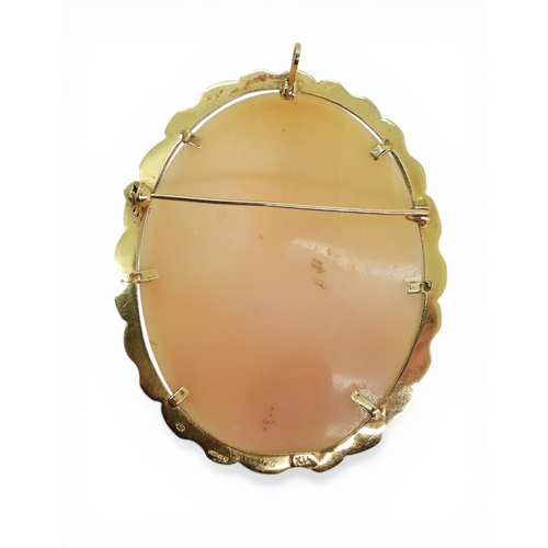 2705 - A SHELL CAMEO BROOCHmounted in 14k gold, with London import marks for 1975, the cameo finely carved ... 