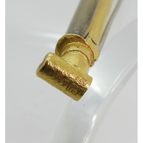 2709 - A CONTEMPORARY DIAMOND BROOCHthe body made of bright yellow metal stamped 999 with diamond and plati... 