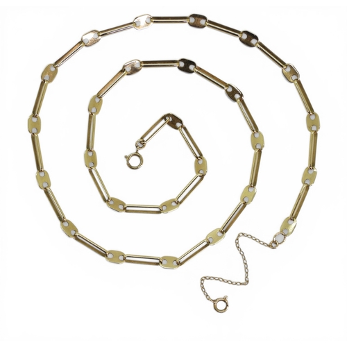 2722 - A MARINE STYLE CHAINmade in 9ct gold circa 1977, length 50cm, weight 9.7gms
