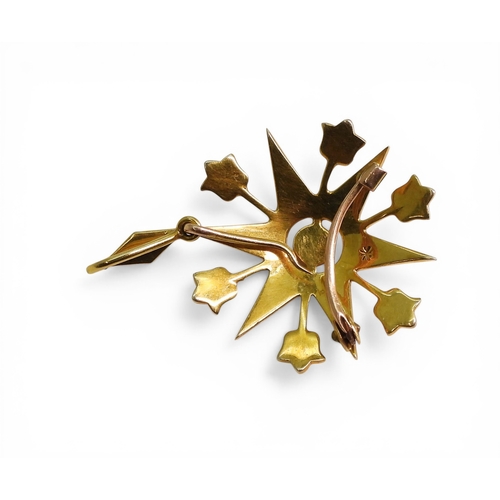 2725 - A STAR PENDANT BROOCHmade in yellow metal and set with split pearls and turquoise. Diameter 2.5cm, l... 