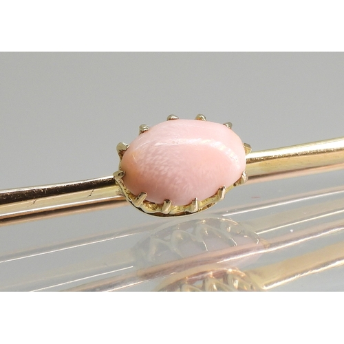 2735 - A CONCH PEARL BROOCHthe mount in bright&nbsp; &nbsp;yellow metal with a multi claw setting holding a... 