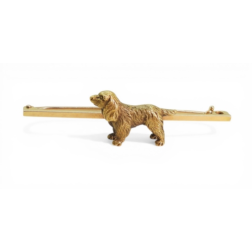2745 - A SPANIEL BROOCHmade in 15ct gold, the dog, in full three dimensions is beautifully detailed. Length... 