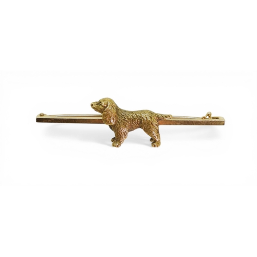 2745 - A SPANIEL BROOCHmade in 15ct gold, the dog, in full three dimensions is beautifully detailed. Length... 