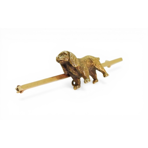 2745 - A SPANIEL BROOCHmade in 15ct gold, the dog, in full three dimensions is beautifully detailed. Length... 