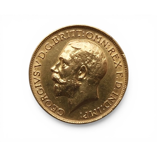 5044 - George V (1910-1936) 1 Sovereign 1913Obverse bust of King George V facing left legend around  GEORGI... 