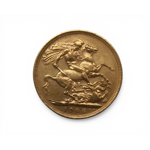 5052 - EDWARD VII (1901-1910) 1 Sovereign 1906 Obverse portrait of King Edward VII facing right legend arou... 
