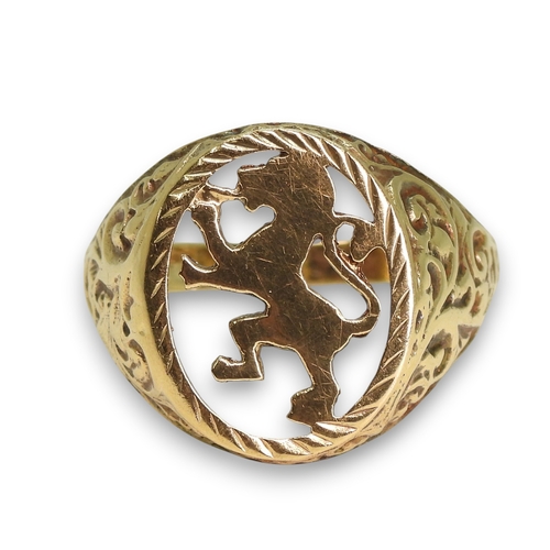 792 - A 9ct gold Scottish Lion ring, size T1/2, weight 3.6gms