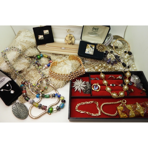 861 - A quantity of vintage heavily beaded net material, a retro diamante collar necklace, faux pearls, au... 