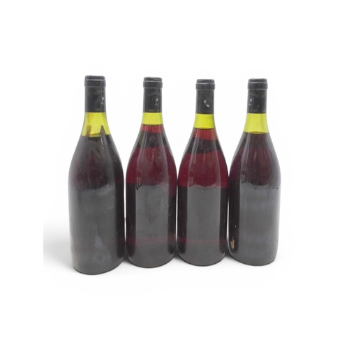 9028 - CRU BEAUJOLAIS, MOULIN-A-VENT/MORGON - 10 bottles of Beaujolais including three of 1986 DOMAINE DE L... 