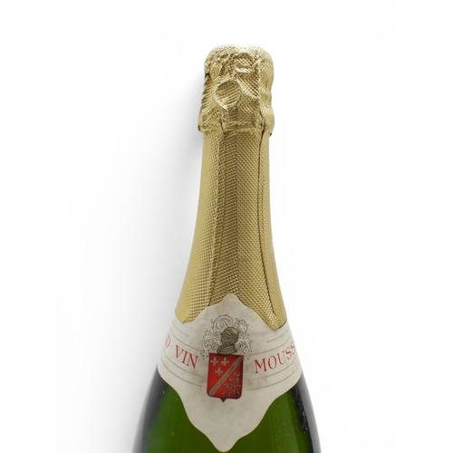 9032 - FRENCH SPARKLING WINE - Four bottles of French Sparkling wine to include JP VELLY 1988 Champagne Odi... 