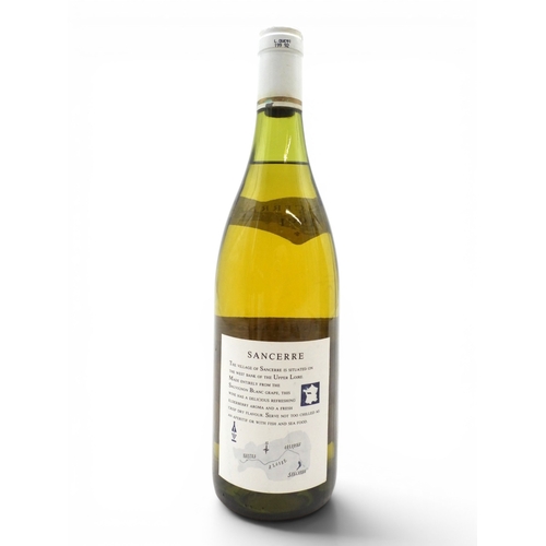 9033 - CHABLIS & SANCERRE - Six bottles of French White Wine to include BLASON DE BOURGOGNE 2004 Cuvee ... 
