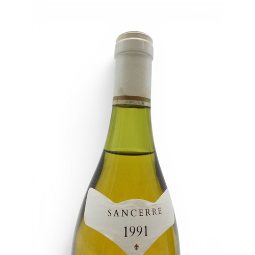 9033 - CHABLIS & SANCERRE - Six bottles of French White Wine to include BLASON DE BOURGOGNE 2004 Cuvee ... 