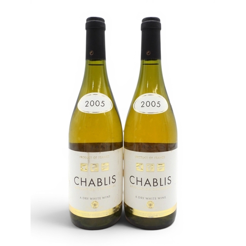 9033 - CHABLIS & SANCERRE - Six bottles of French White Wine to include BLASON DE BOURGOGNE 2004 Cuvee ... 