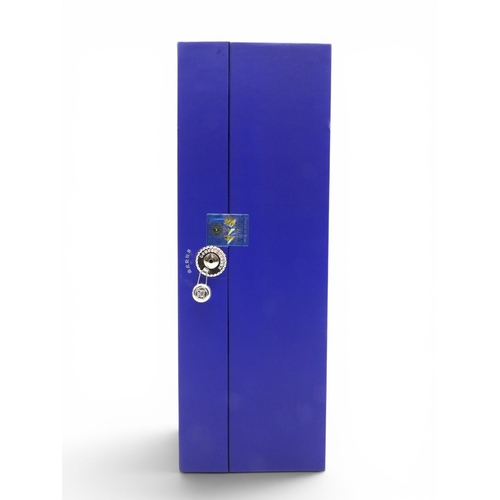 9037 - CHINESE BAIJU 白酒 - Two bottles of Yanghe Spirit Classic Dream of the Blue (Mengzhilan) M3 洋河 梦之蓝 Bai... 