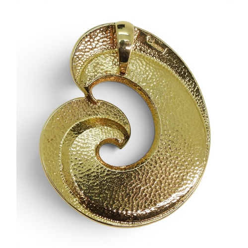 719 - An 18ct gold and enamel Sheila Fleet 'Wave' pendant, length 3.5cm, weight 16.8gms