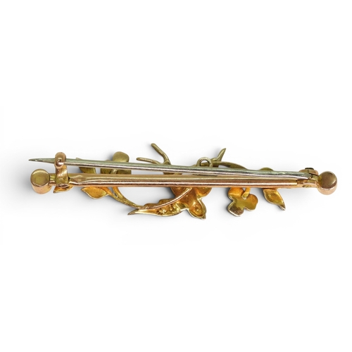 746 - A 9ct gold pearl set swallow bird brooch, length 4.5cm, weight 2.5gms