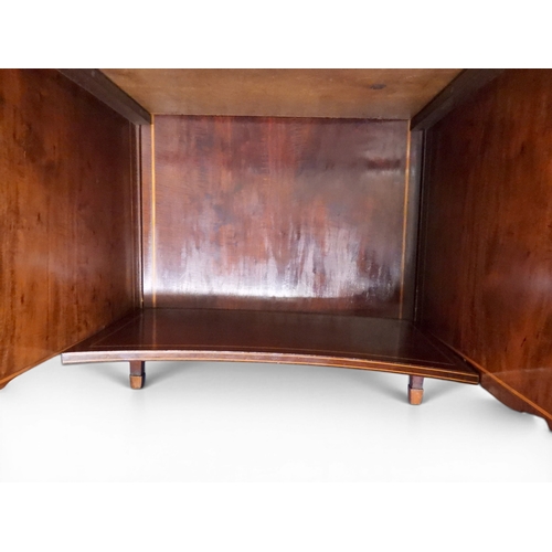 2043 - A LARGE 19TH CENTURY SHERATON REVIVAL STYLE MARQUETRY INLAID KIDNEY SHAPED DESKwith embossed skiver ... 