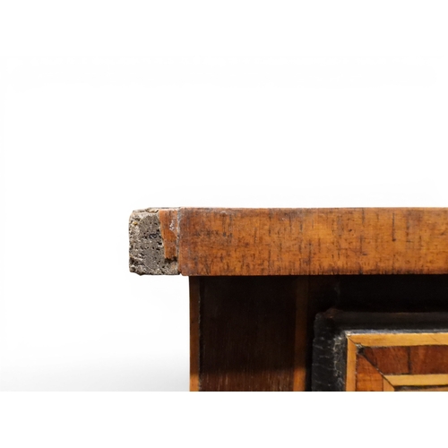 2046 - AN 18TH CENTURY ITALIAN WALNUT AND MARQUETRY INLAID COMMODE&nbsp;crossband and marquetry inlaid top ... 