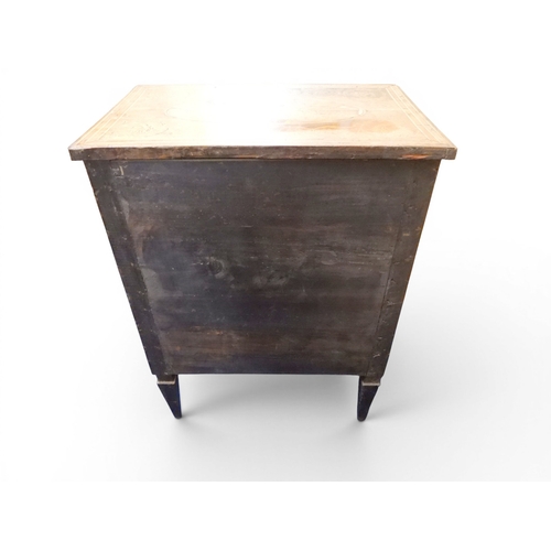 2046 - AN 18TH CENTURY ITALIAN WALNUT AND MARQUETRY INLAID COMMODE&nbsp;crossband and marquetry inlaid top ... 
