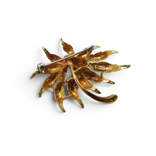 703 - An Italian 18ct gold ruby brooch, dimensions 4.5cm x 4cm, weight 9.5gms