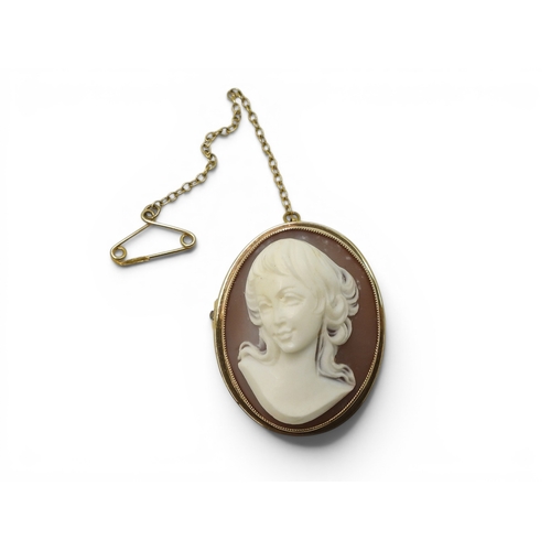 741 - A 9ct gold cameo brooch, together with a pair of 9ct gold knot earrings 10.6gms