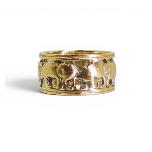 758 - A 14k gold ring with an elephant design, size M1/2, weight 5.5gms