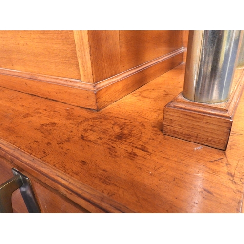 2010A - AN IMPRESSIVE EARLY 20TH CENTURY CONTINENTAL BLONDE OAK ARTS & CRAFTS DISPLAY CABINETsurmounted ... 