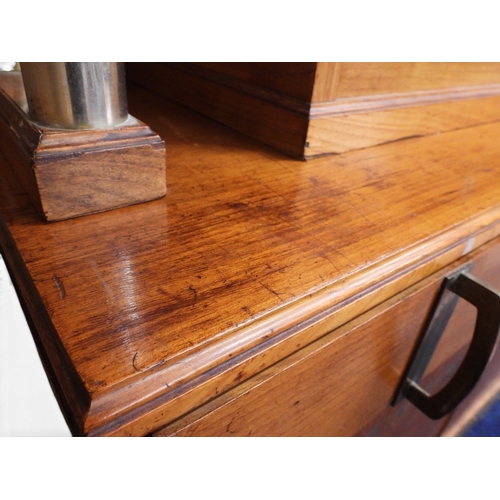 2010A - AN IMPRESSIVE EARLY 20TH CENTURY CONTINENTAL BLONDE OAK ARTS & CRAFTS DISPLAY CABINETsurmounted ... 