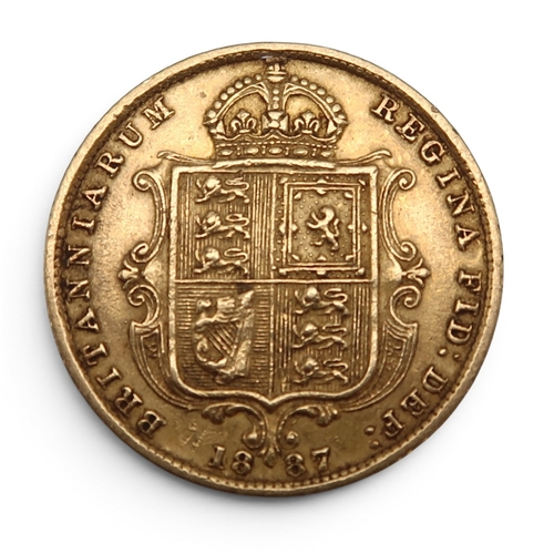 5016 - Victoria (1837-1901) Shield Back ½ sovereign 1887ObverseCrowned and veiled Jubilee bust of Queen Vic... 