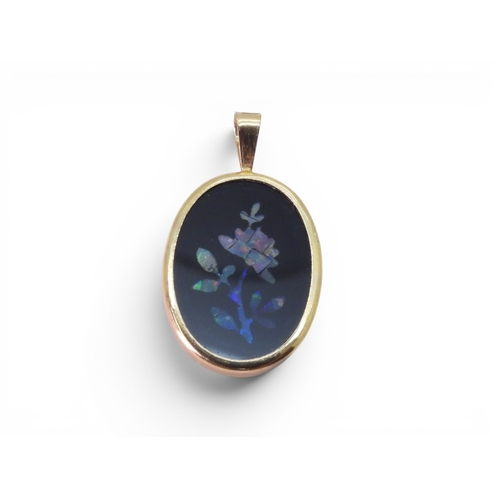 712 - A 9ct gold three clear gem ring, size N1/2, together with a 9ct gold opal mosaic pendant, weight tog... 
