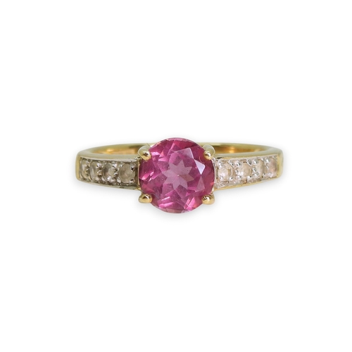 754 - A 9ct gold flamingo topaz and clear gem set ring, size N1/2, weight 3gms