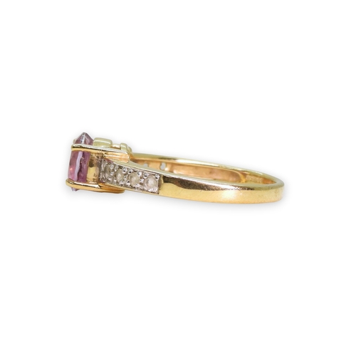 754 - A 9ct gold flamingo topaz and clear gem set ring, size N1/2, weight 3gms
