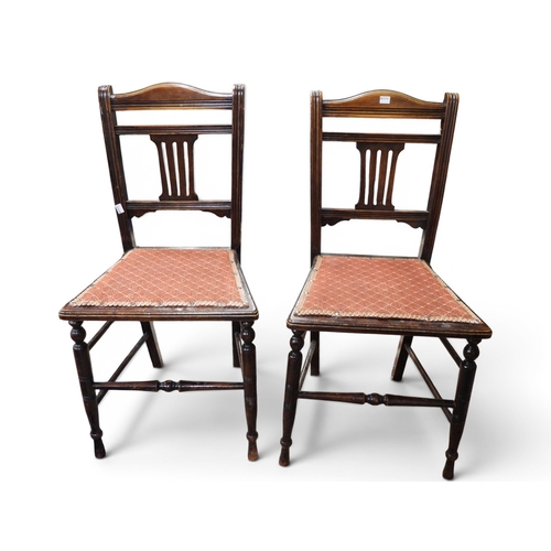 41 - A lot comprising a late 19th century Arts & Crafts style tile backed marble topped wash stand, 1... 