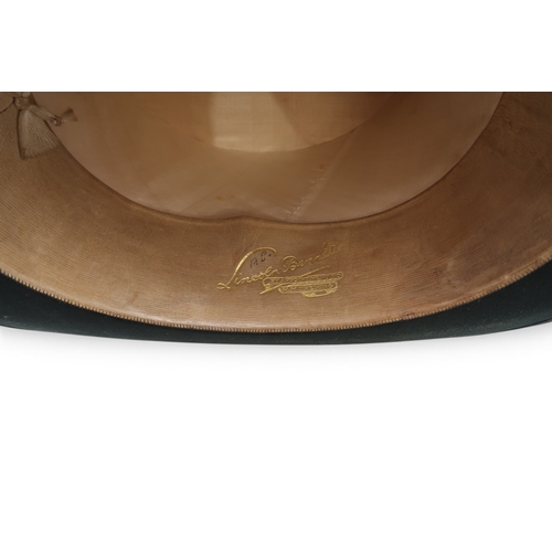 8046 - A Lincoln Bennett silk top hat of large proportions, measuring 20.1cm front-to-back internally, 16.5... 